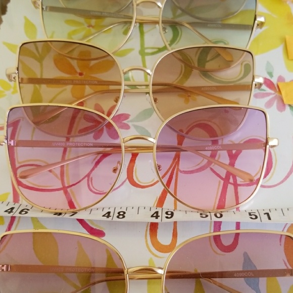 Cat in the Cat-Eye Sunglasses! Throw some - Picture 6 of 6